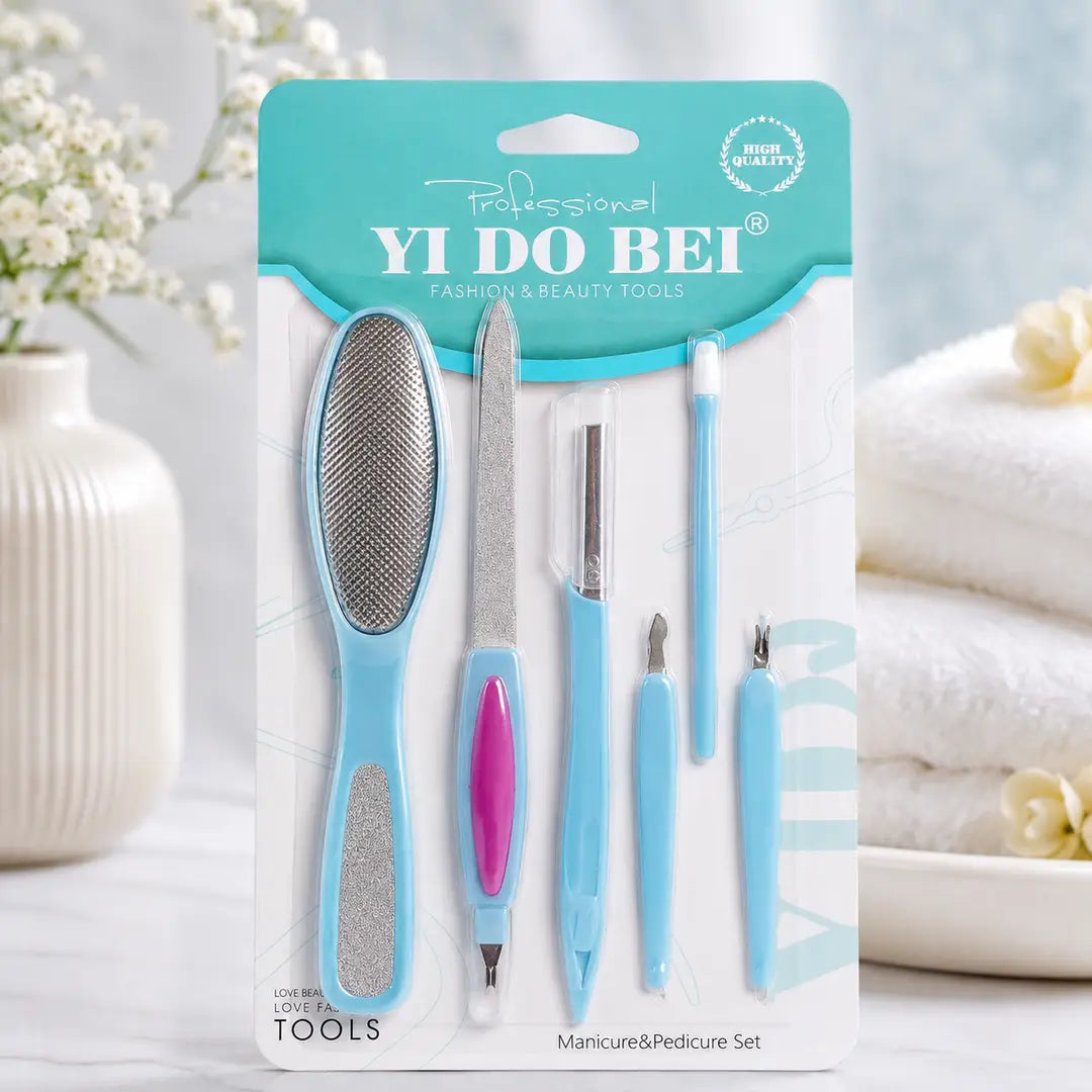 6 Piece Manicure Pedicure Kit Set