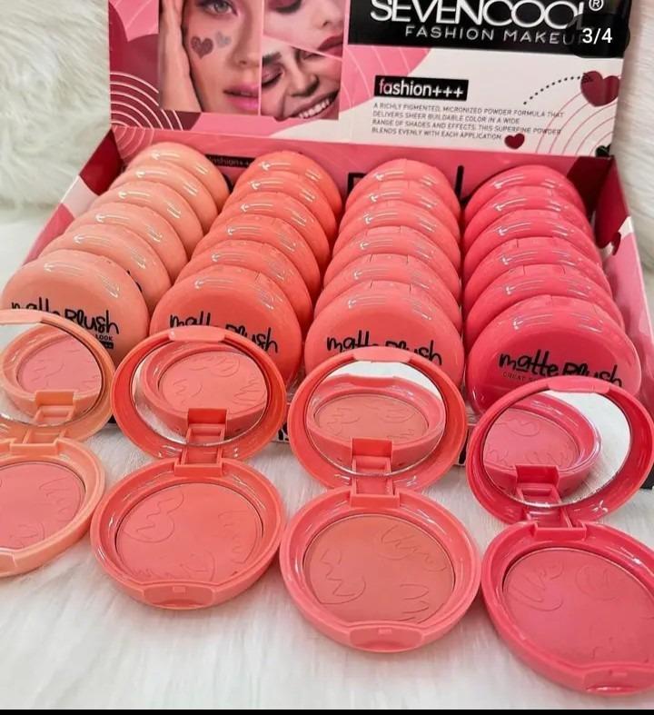 Sevigny Cushion Blush Powder Matte Pink 3/4