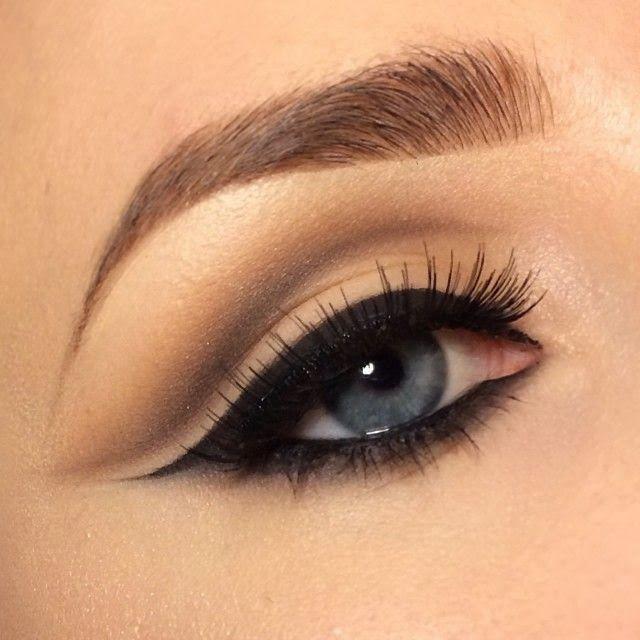 Hydrating Kajal Pencil Black Smooth Long Lasting