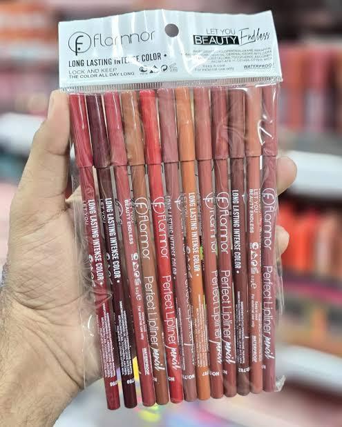 Waterproof Lip Pencil Pencil 6 Shades Long Lasting