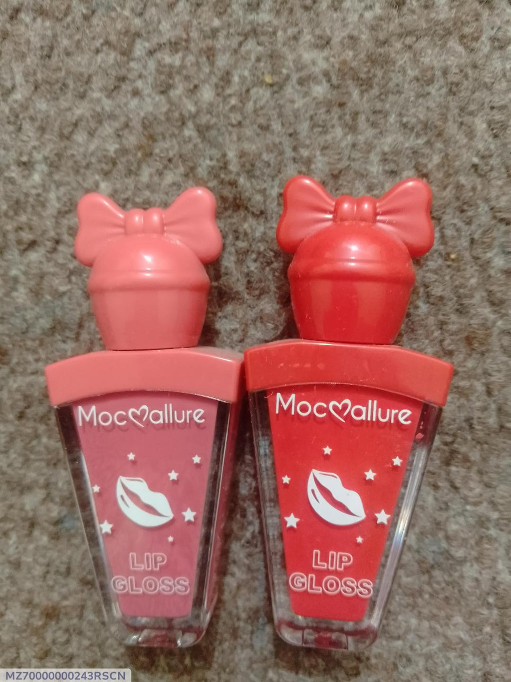 Velvet Glossy Lip Gloss Bow Cap Multi Color
